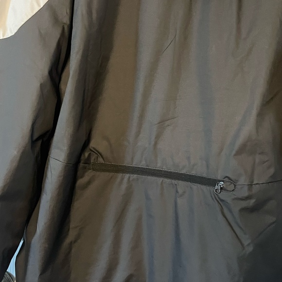 SZ M NIKE hooded zip up tricolor jacket. Black, red and grey. Lightweight - Picture 8 of 9